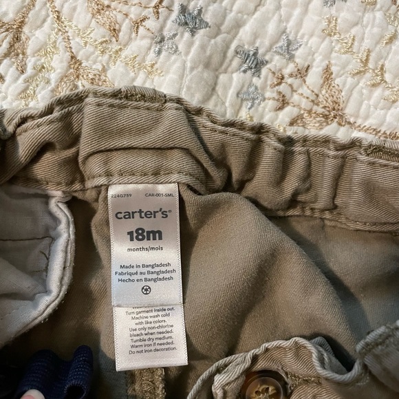Carters 18M boys shorts - Picture 3 of 3